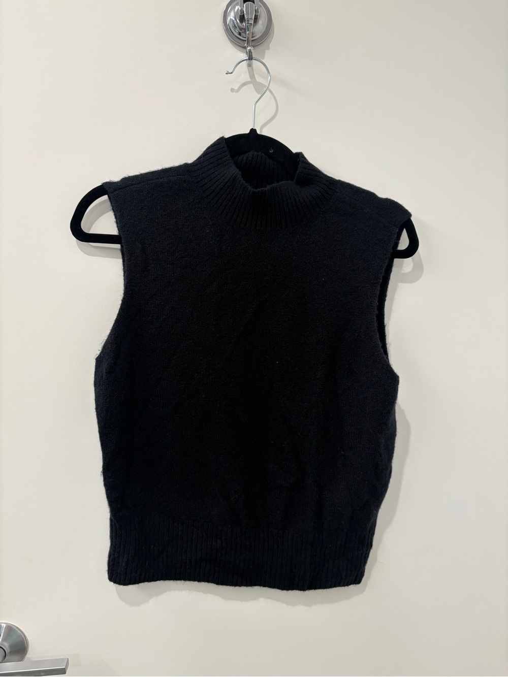Abercrombie & Fitch Black Sleeveless Mock Neck Wool Tank